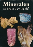 Mineralen in woord en beeld by Jiří…