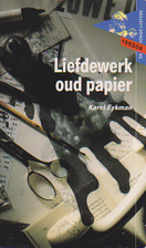 Liefdewerk oud papier by Karel Eykman