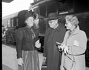 Foto del autor. (<b>left</b>) Image © <a href="http://www.bildarchiv.at/">ÖNB/Wien</a>