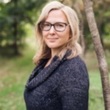 Author photo of Jennifer Dugan