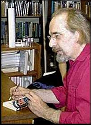 Photo de l'auteur(-trice). Charles Grant