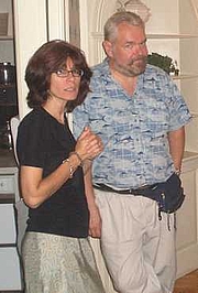 Foto de l'autor. Kathe Koja (left) with Walter Jon Williams, 2005 [credit: Cory Doctorow]