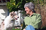 Foto de l'autor. Photograph of Donna Haraway and Cayenne by Rusten Hogness