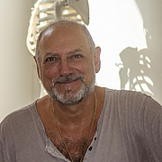 Foto de l'autor. Leslie Kaminoff