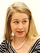 Kirjailijan kuva. Leena Parkkinen. Photo by Viljami Schleutker.