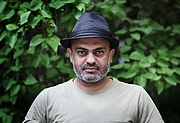 Kirjailijan kuva. 