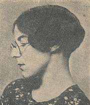 Foto de l'autor. Cropped scan of back cover of Penguin No.642 (unattributed image).