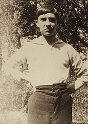 Kirjailijan kuva. Raymond Radiguet vers 1918.