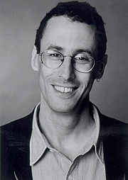 Foto de l'autor. Unaccredited image from <a href="http://www.writing.upenn.edu/~afilreis/Fellows/index01.html" rel="nofollow" target="_top">www.writing.upenn.edu</a>