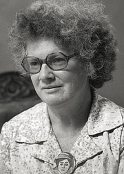 Kirjailijan kuva. Janet Frame - Modernista