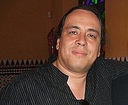 Author photo. El escritor Juan Carlos Méndez Guédez en Sevilla (2008)
