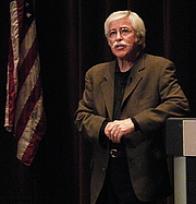 Forfatter foto. Photo by Joe Mabel / Wikimedia Commons
