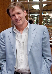 Fotografia dell'autore. Michael Lewis, author of the best-sellers Moneyball, The New, New Thing, Liar's Poker, and others at a Hudson Union Society event in 200. Photo by Justin Hoch at <a href="http://www.jhoch.com" rel="nofollow" target="_top">http://www.jhoch.com</a>