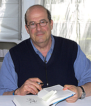Foto de l'autor. Credit: Larry D. Moore, Texas Book Festival, Austin, TX, Nov. 1, 2008
