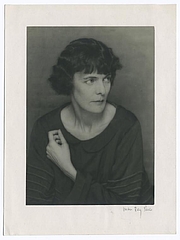 Author photo. Courtesy of the <a href="http://digitalgallery.nypl.org/nypldigital/id?102852">NYPL Digital Gallery</a> (image use requires permission from the New York Public Library)
