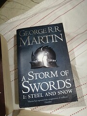 A Storm of Swords: Steel and Snow: Book 3…